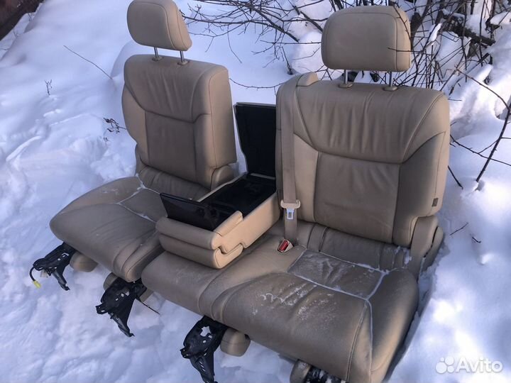 Автомобильные сидения Lexus