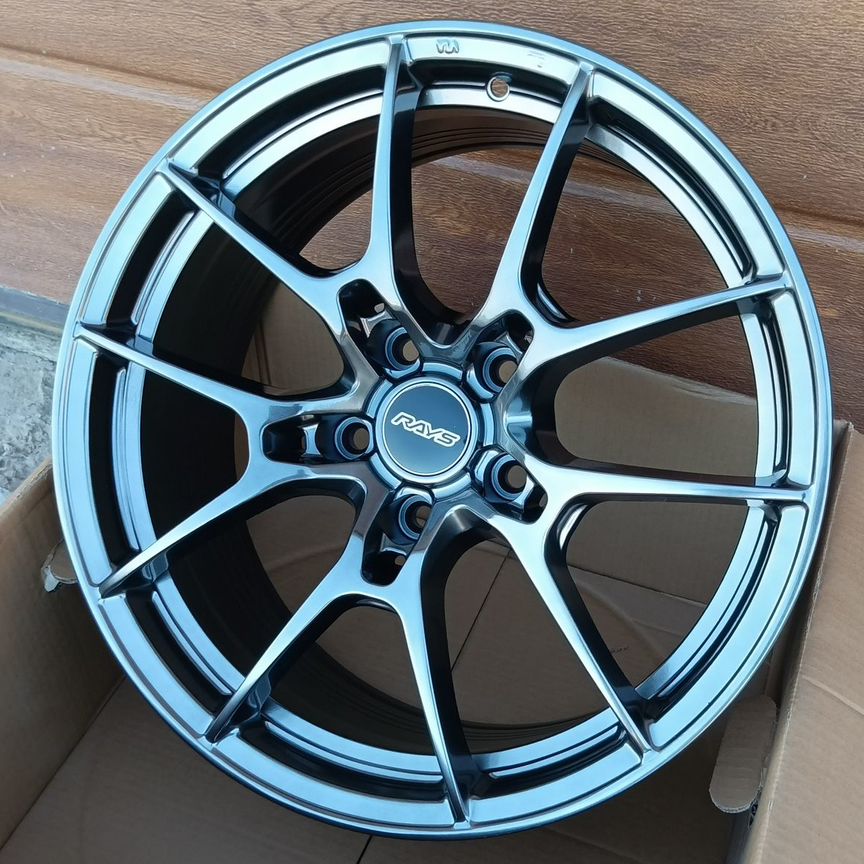 Литые диски RAYS G27 8×R18 5×120