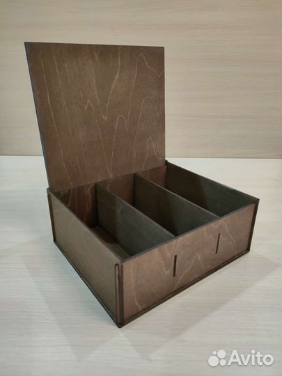 Деревянная шкатулка для чая