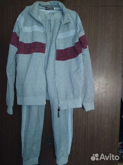 Костюм женский спортивный 46 р-р