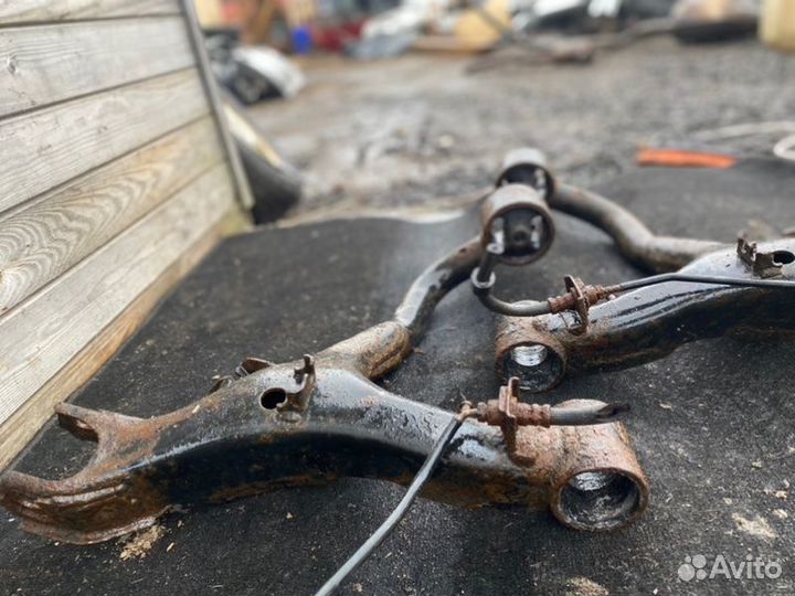 Рычаг подвески верхний задний Land Rover Discovery