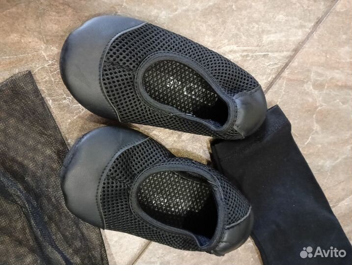 Гимнастический купальник 110/116 и балетки 26 р