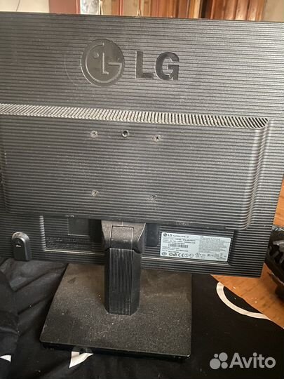 Монитор LG