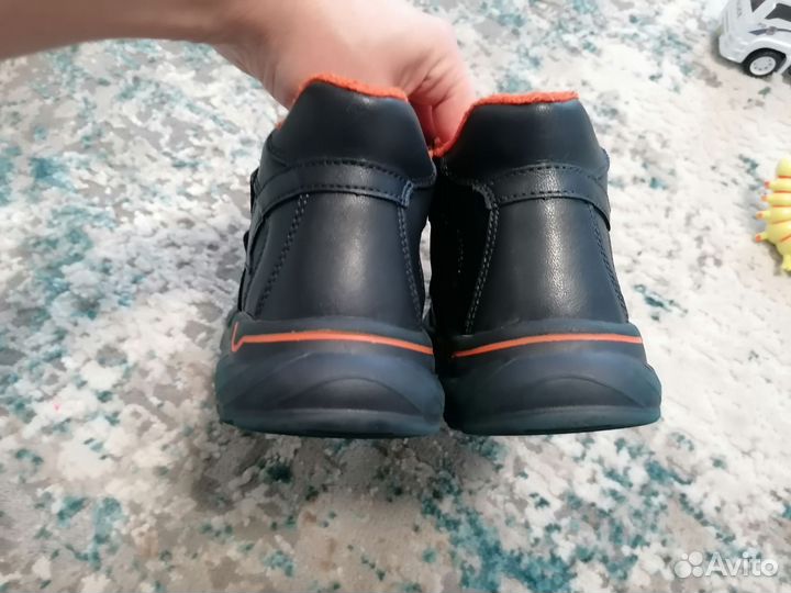 Ботинки демисезонные для мальчика размер 28