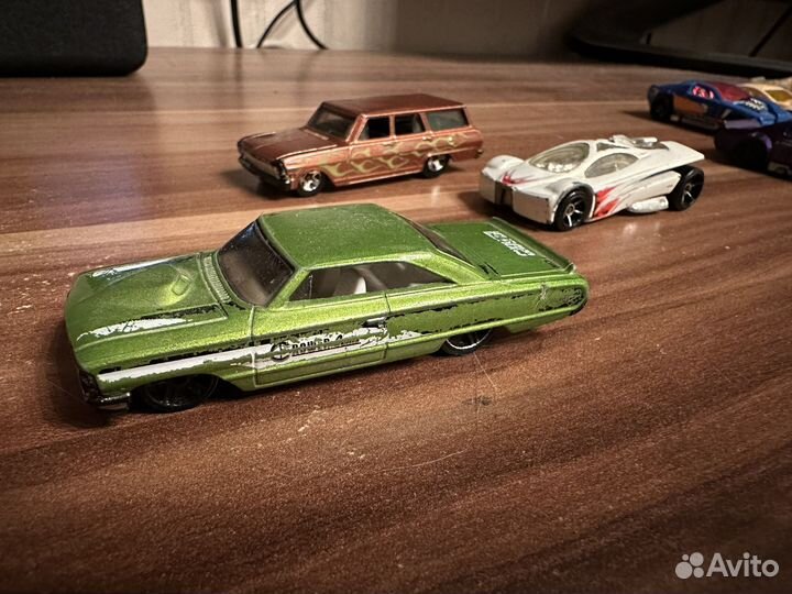 Машинки hot wheels