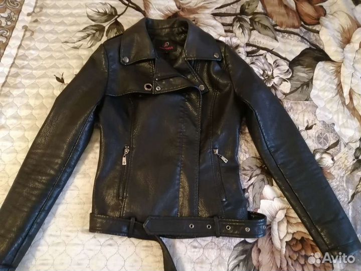 Куртка кожаная женская