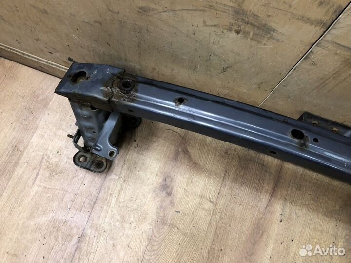 Усилитель переднего бампера Mazda 5 (CR) 2005-2010