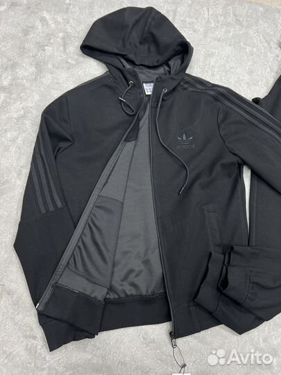 Спортивный костюм мужской adidas