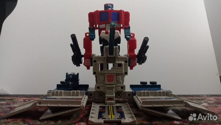 Трансформер Оптимус Прайм