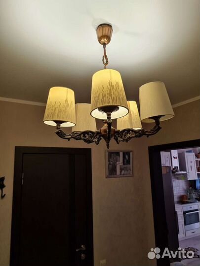 Люстра потолочная