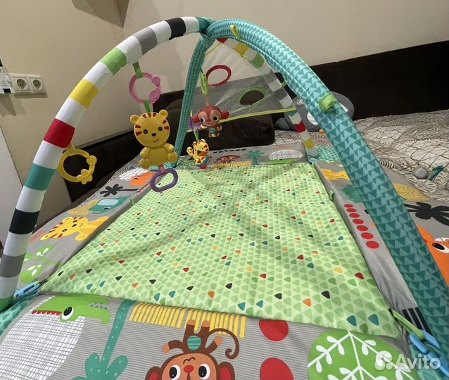 Развивающий коврик