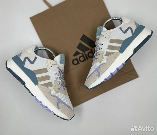 Кроссовки женские Adidas Jogger