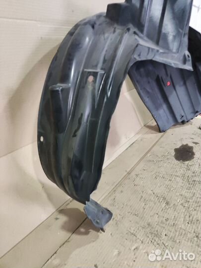 Подкрылок Honda Freed GB3 передний левый