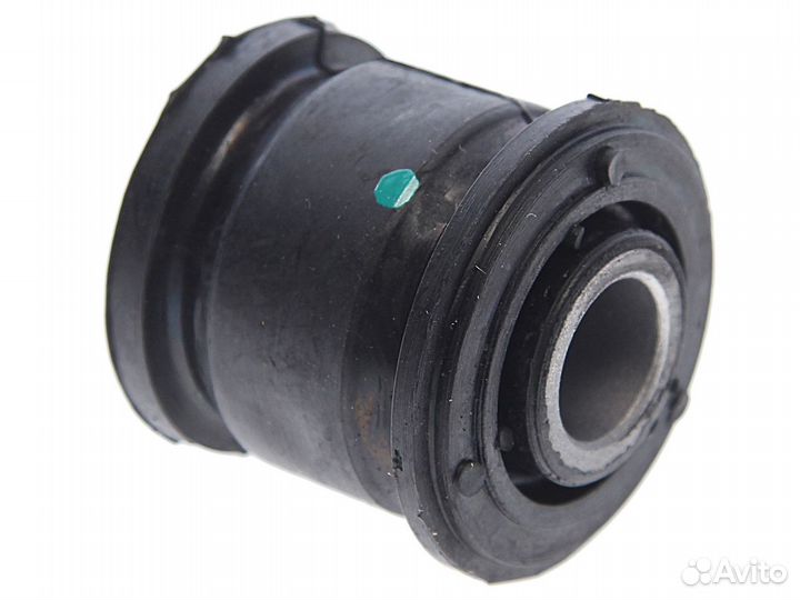 Сайлентблок toyota Avensis задней цапфы febest
