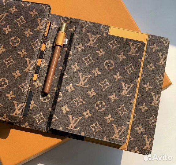 Блокнот с powerbank louis vuitton