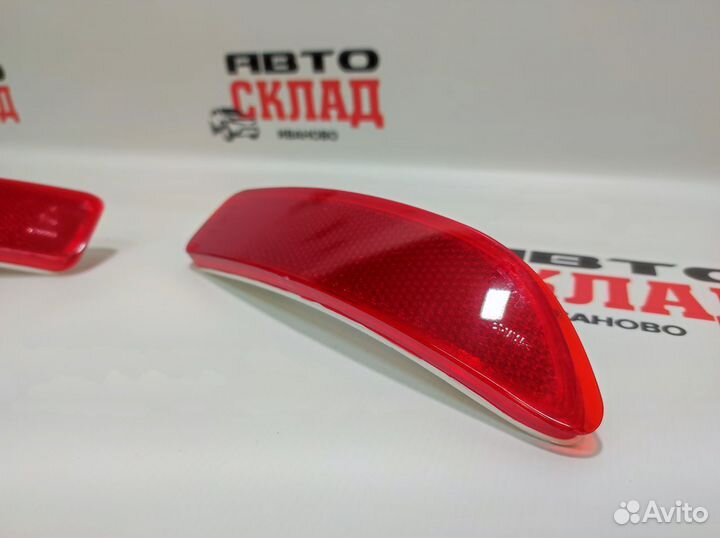 Катафоты заднего бампера Ларгус, Логан 1