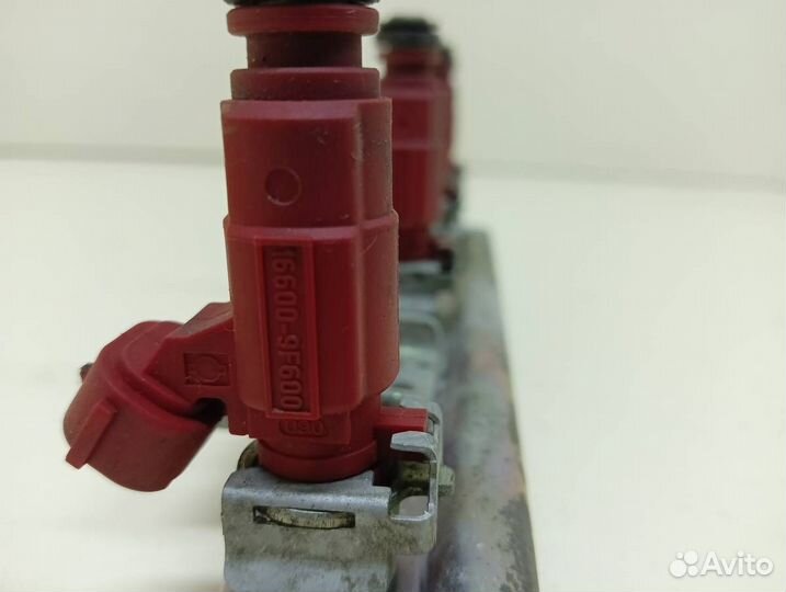 Рейка топливная рампа Nissan Almera N16 2000-2006