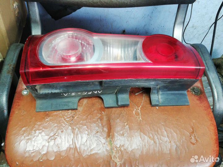 Фонарь задний Лада Ларгус