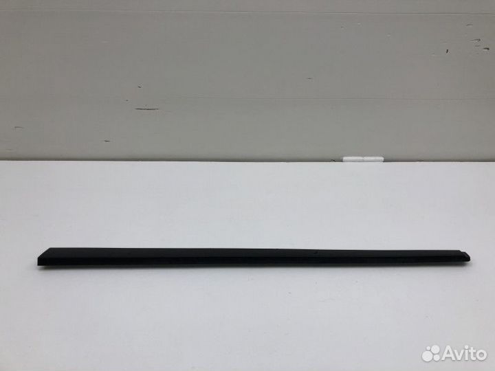 Накладка двери передней правой LADA Vesta Cross