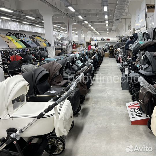 Стульчик для кормления бежевый