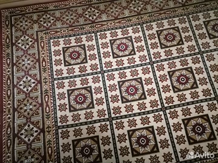 Ковёр шерстяной