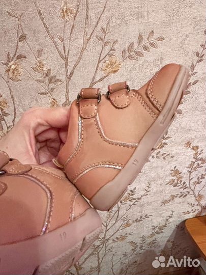 Ботинки детские chicco 19 для девочки