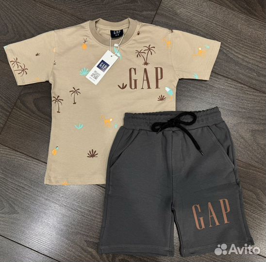 Костюм GAP новый