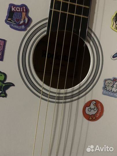 Акустическая гитара новая