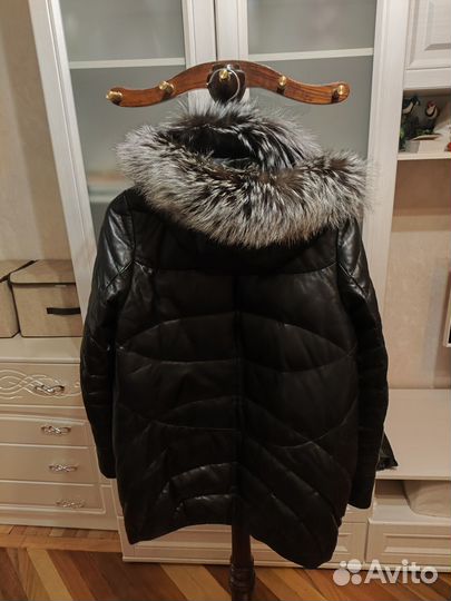 Куртка кожаная женская с капюшоном 46