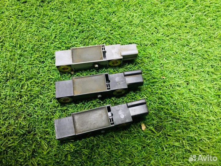 Датчик удара Volvo V70 2000-2004