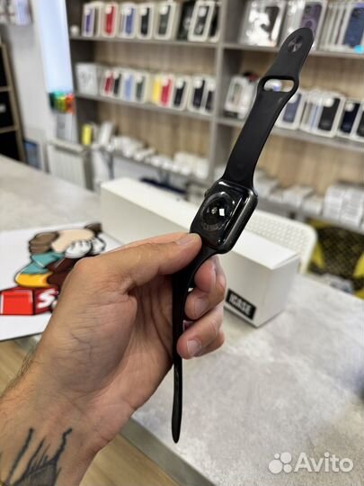 Apple Watch Series 4 44mm. Space. Состояние Новых