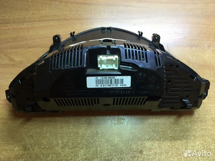 Приборная панель Мерседес W211