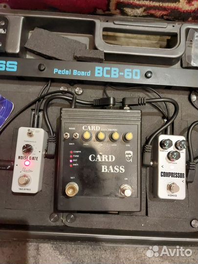 Педаль для бас гитары Card Bass