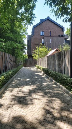 3-к. квартира, 66 м², 1/4 эт.