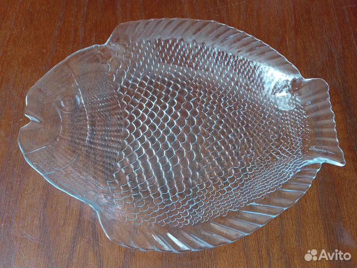 Салатники и тарелка