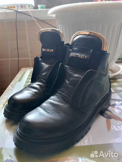 Ботинки женские р. 37 Balmain
