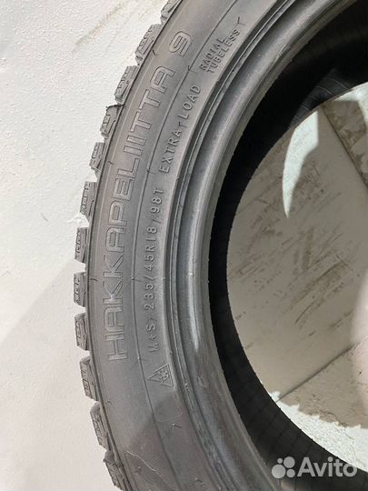 Nokian Tyres Hakkapeliitta 9 235/45 R18