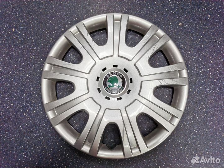 Колпак Skoda R15