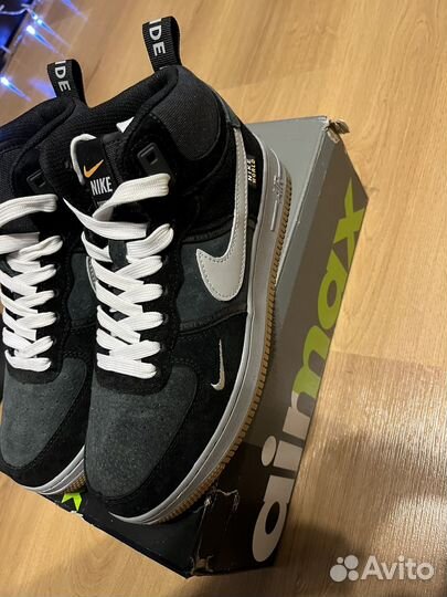 Зимние кроссовки с мехом Nike Air Force 1 Mid