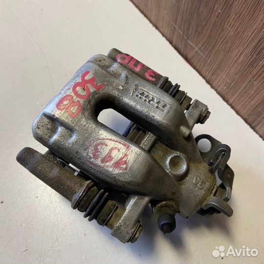 Суппорт задний правый Peugeot 308 T7 EP6