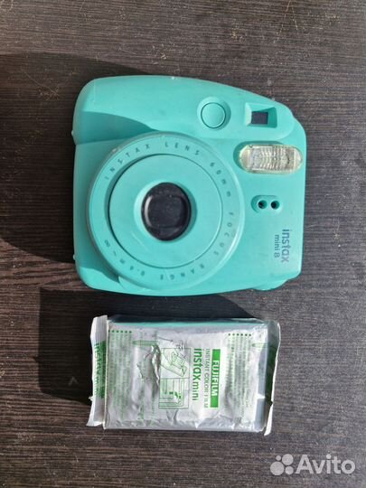 Камера Instax mini 8 с плёнкой