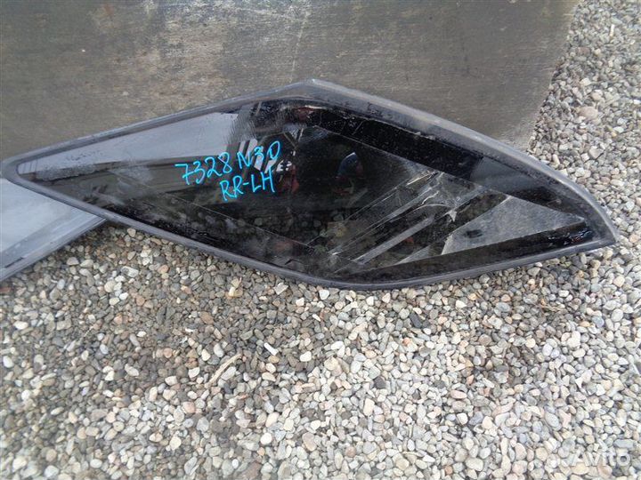 Стекло собачника левое Nissan R'nessa N30 1998