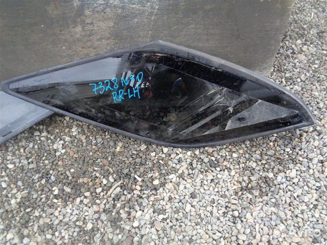 Стекло собачника левое Nissan R'nessa N30 1998