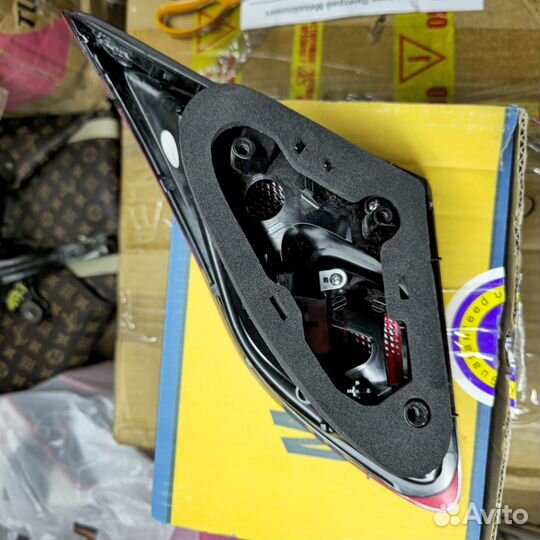 Задний фонарь опель астра j