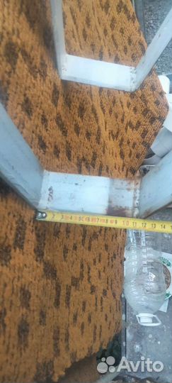 Крепления на перила для цветочных горшков