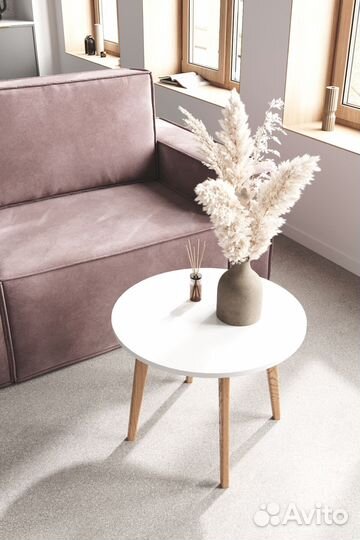 Круглый придиванный столик