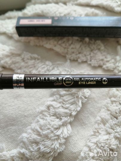 Карандаши для глаз loreal и губ Mary Kay