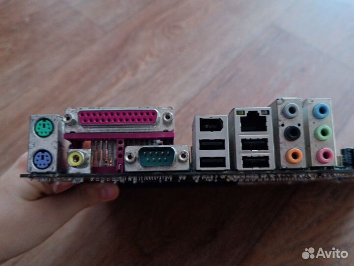 Материнская плата