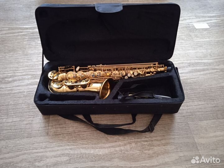 Саксофон альт