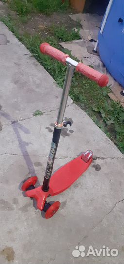 Самокат детский трехколесный